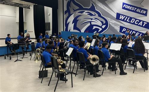 band students performing in cafeteria