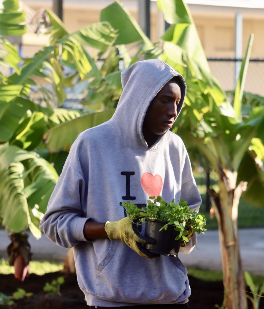 WREC Garden 22-23