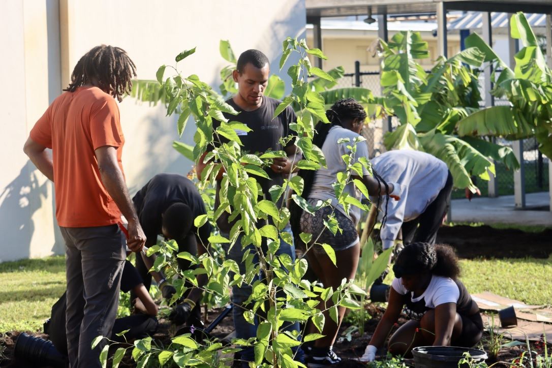 WREC Garden 22-23